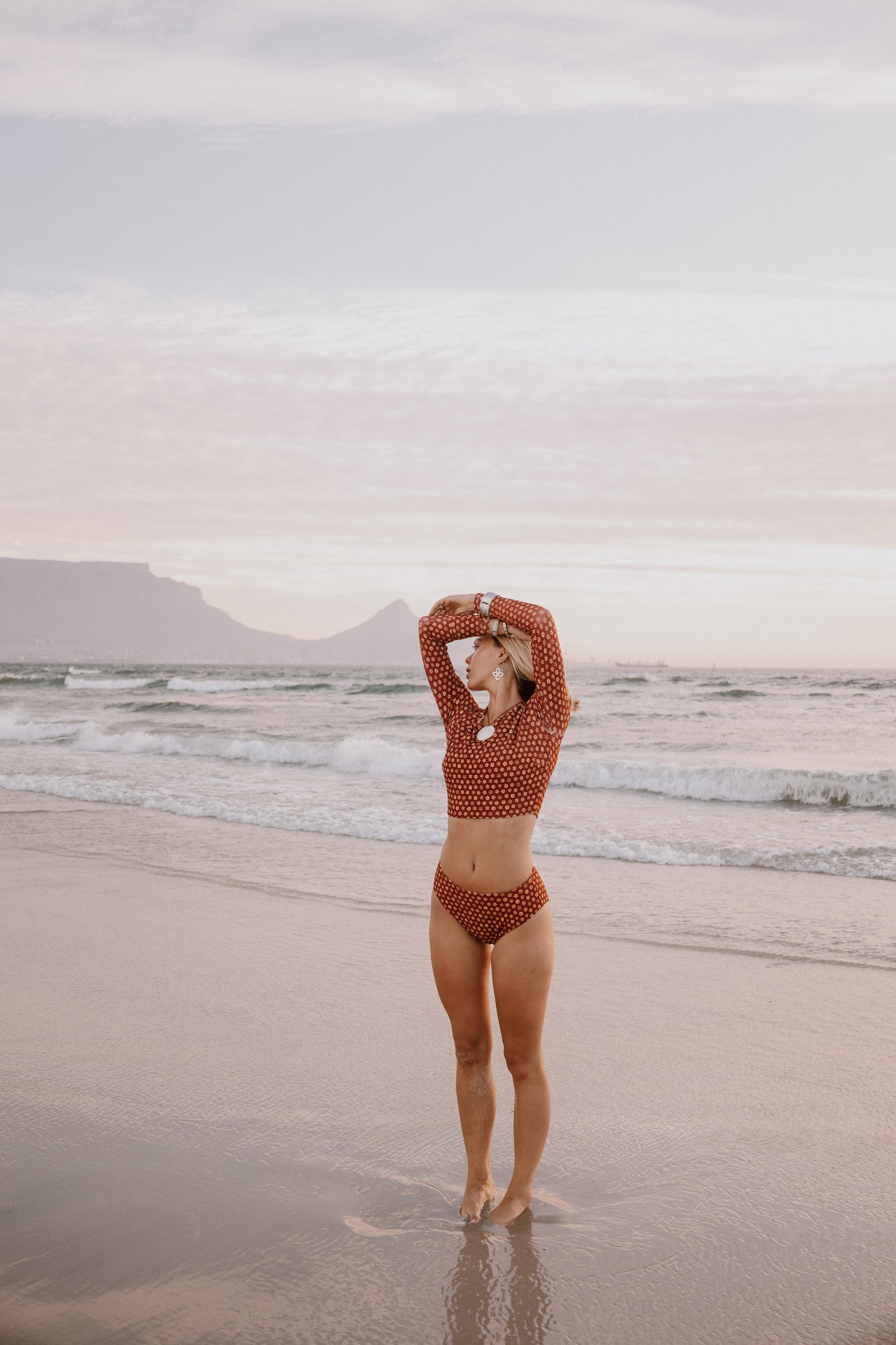 Surf crop | Sunset Bloom